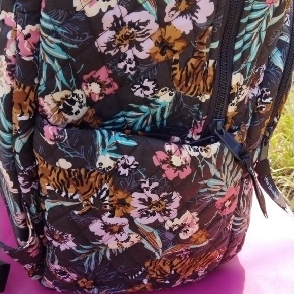 Vera Bradley Large Backpack New with tags - Picture 3 of 5